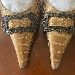 Golden snake skin Carlos Santana Heels